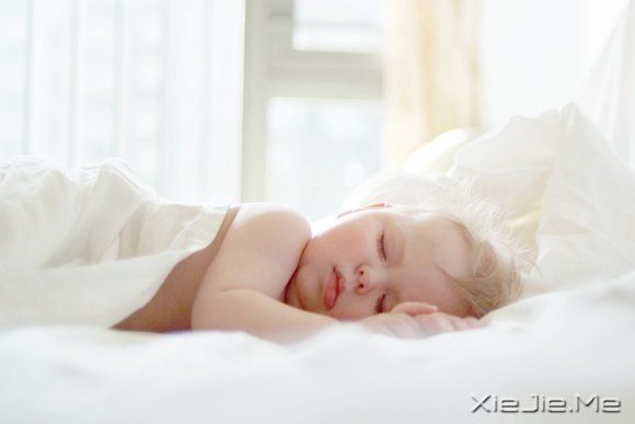 晚安心语:别让怯弱否定自己,别让懒惰误了青春 (7)